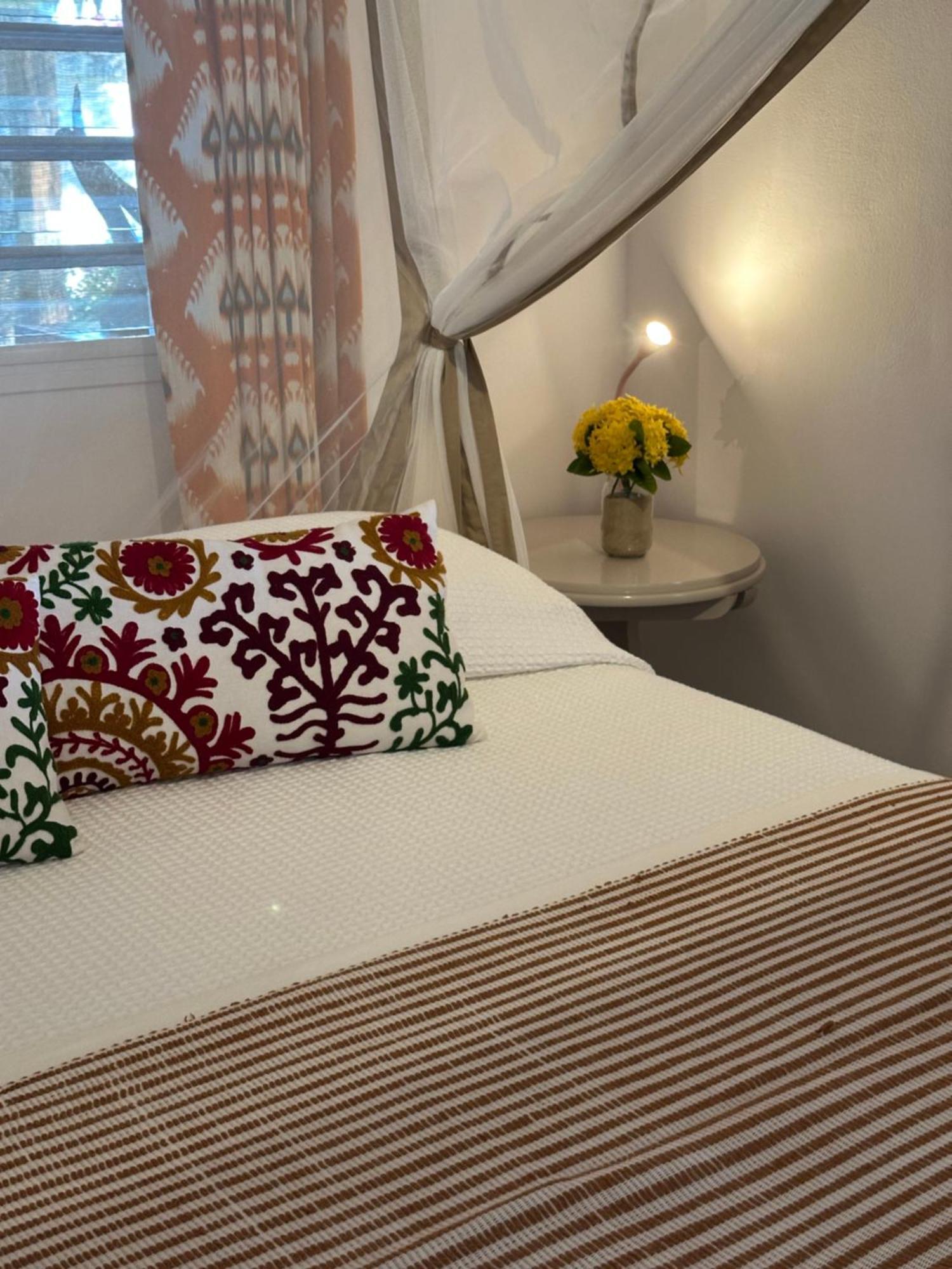 فيلا Madirokely House Nosy Be أمباتولواكا المظهر الخارجي الصورة