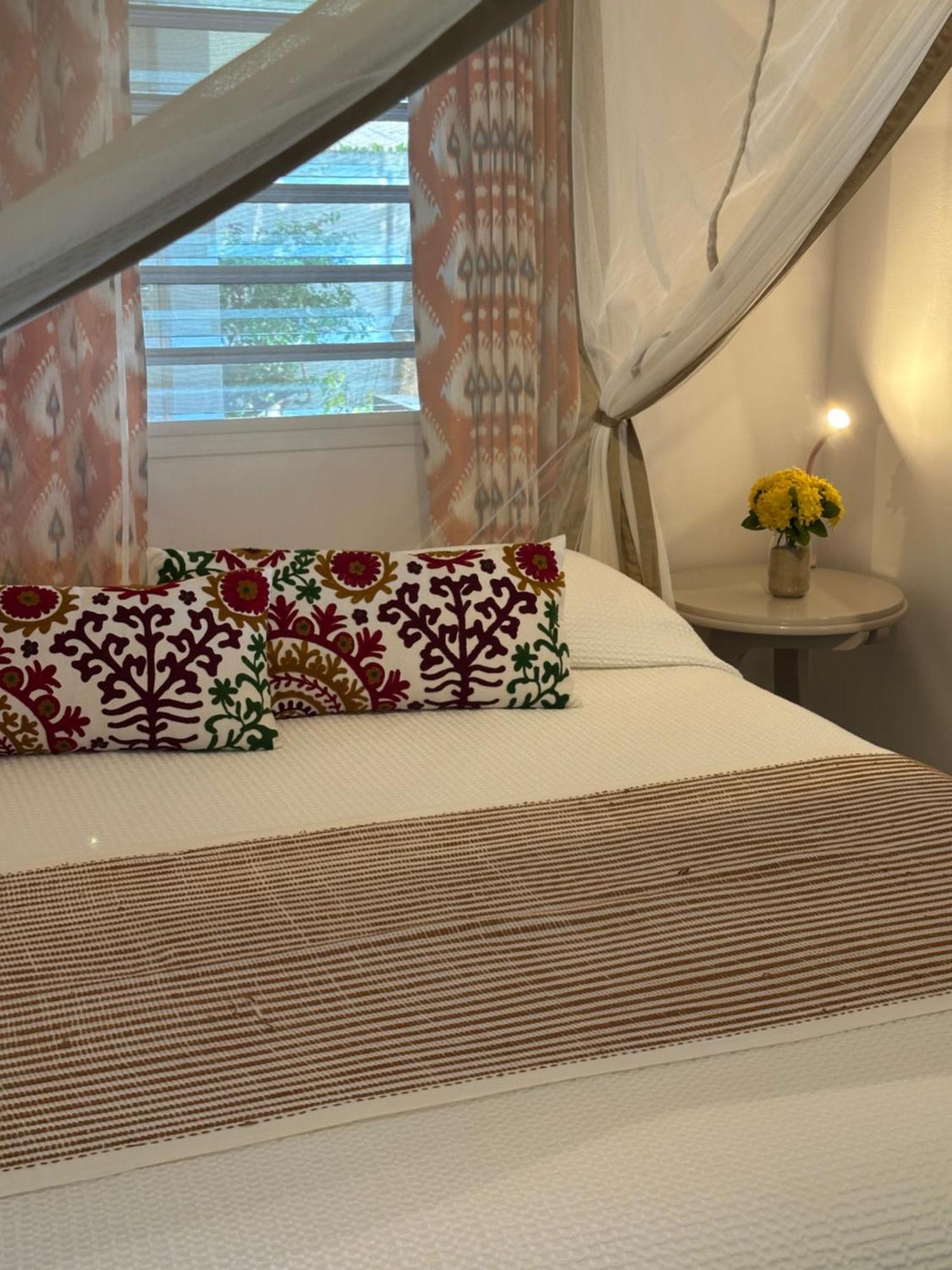 فيلا Madirokely House Nosy Be أمباتولواكا المظهر الخارجي الصورة